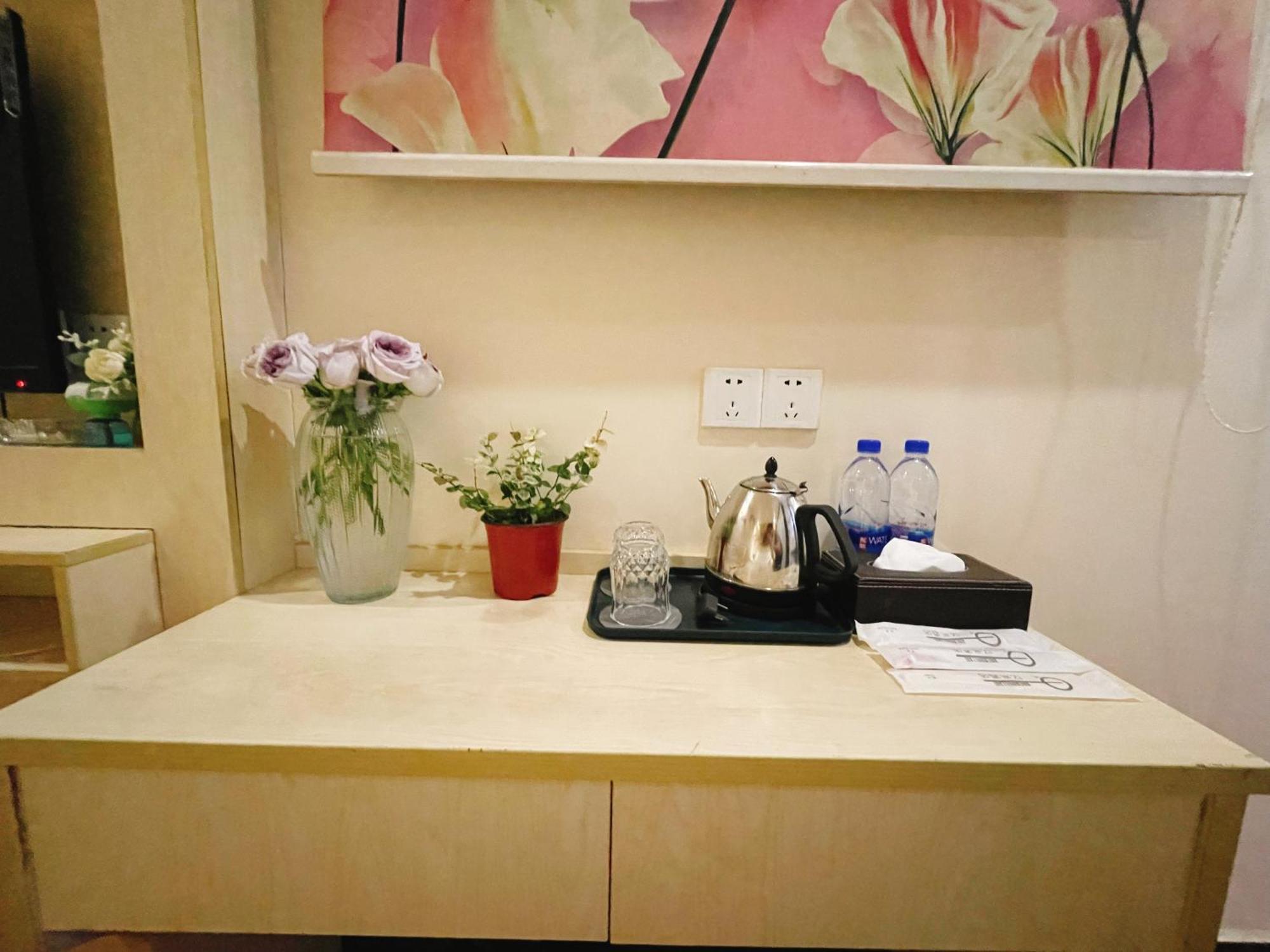 Emi Hotel Guangzhou International Convention And Exhibition Center Guangzhou Tower Branch Bagian luar foto